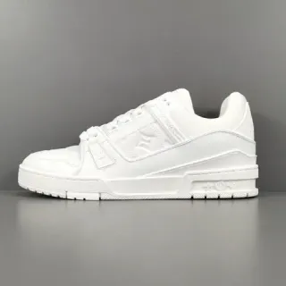 Louis Vuitton LV Trainer tênis lifestyle branco em couro com monograma embossé, esculturado e sola intermediária em camadas