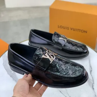 Louis Vuitton LV Turnlock Loafer 黑色漆皮 Loafer