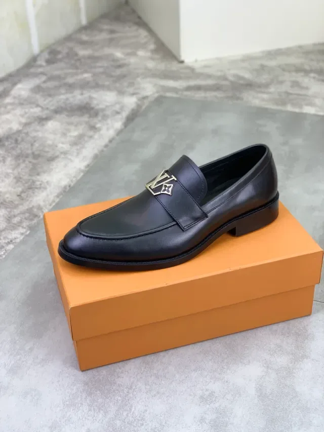 Louis Vuitton LV Twist Loafer Sapatos de Couro Preto 5