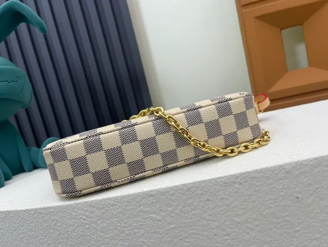 Louis Vuitton Mahjong Damier Azur Beige Gray Chain Bag 3