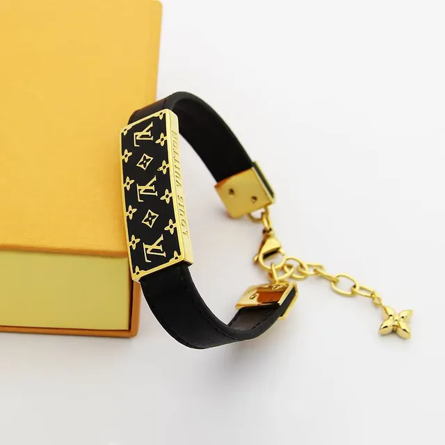 Louis Vuitton Monogram Pulseira Preta Dourada Esmalte Placa Hardware Pulseira 8