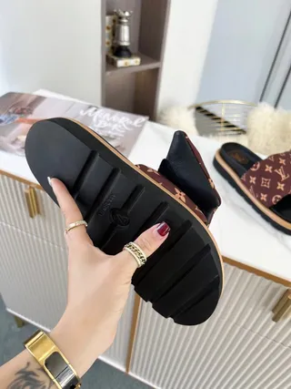 Louis Vuitton Monogram Brown Slippers 8