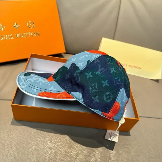 Louis Vuitton Monogram Camouflage Baseball Cap 8