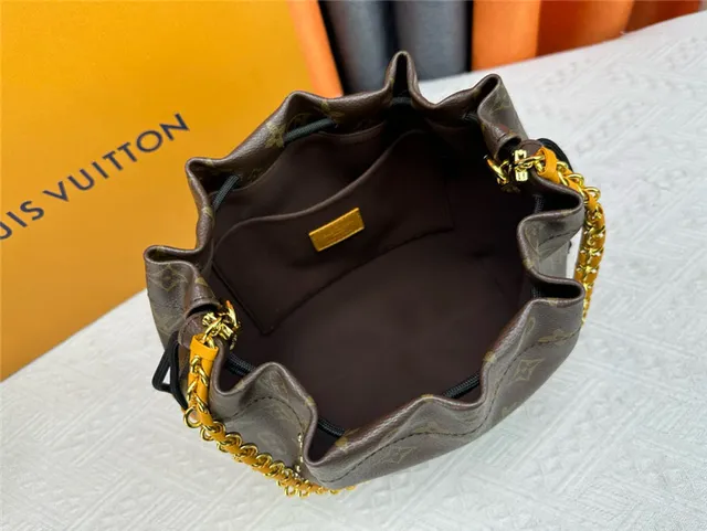 Louis Vuitton Monogram Canvas Drawstring Bucket Bag 2