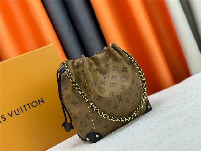 Louis Vuitton Monogram Canvas Drawstring Bucket Bag 18