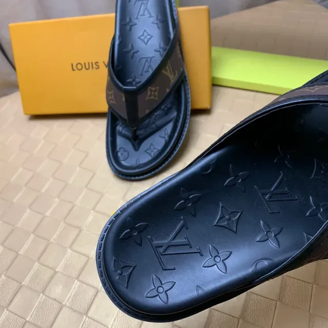 Louis Vuitton Monogram Canvas Thong Slippers 4