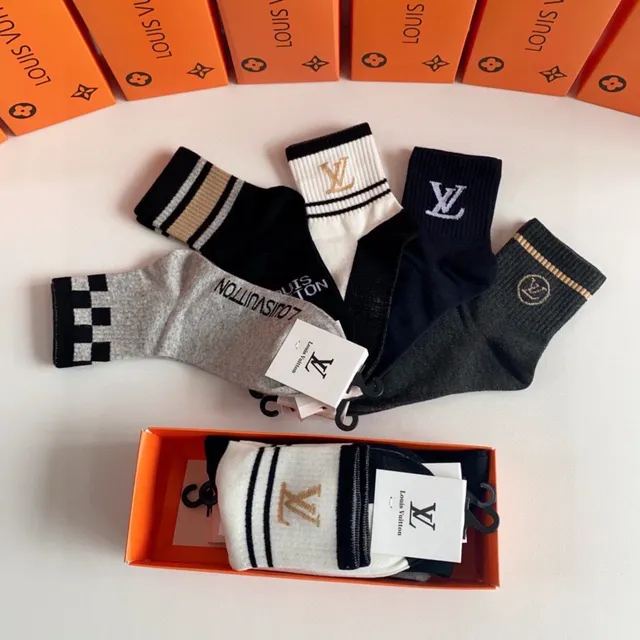Louis Vuitton Monogram এমব্রয়ডার্ড এনকেল সক্স 6