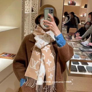 Louis Vuitton Monogram Flower Beige and Cream Cashmere Scarf