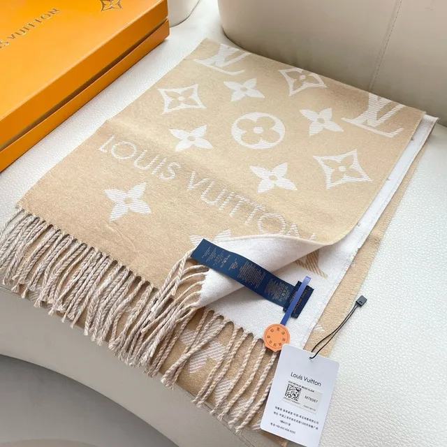 Cachecol Louis Vuitton Monogram Flower Beige e Cream de Cashmere 8