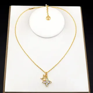 Louis Vuitton Monogram Flower Enamel Pendant Necklace