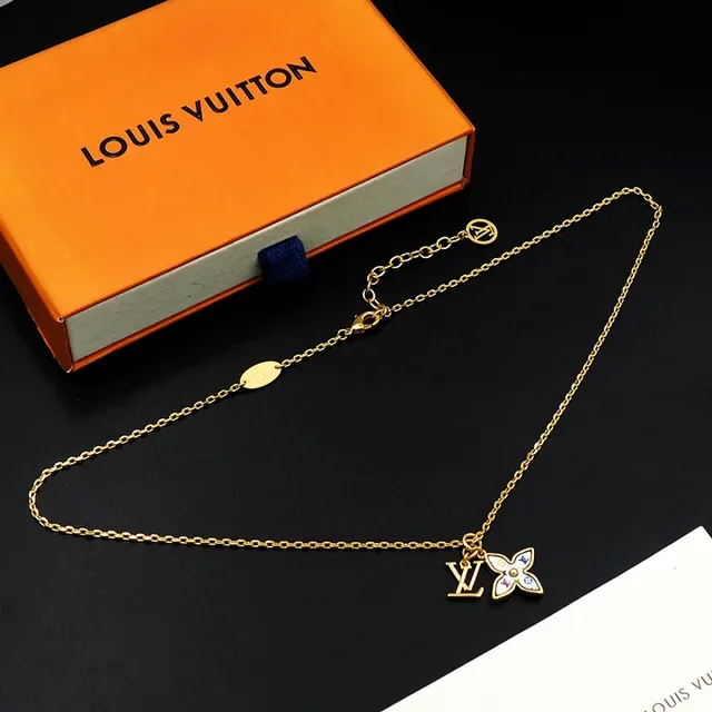 Louis Vuitton Monogram Flower Enamel Pendant Necklace 5