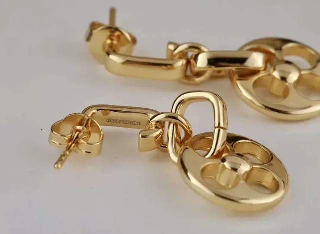Louis Vuitton Monogram Flower Gold Circular Charms Polished Metal Finish Bracelet 8