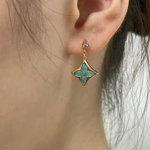 Louis Vuitton Monogram Flower Gold Green Star-Shaped Frame Enamel Motif Earrings 5