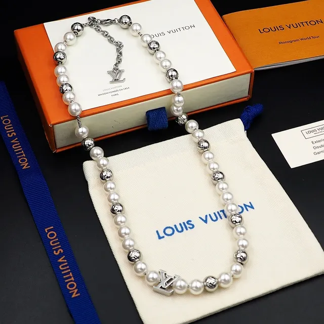 Collier Louis Vuitton Monogram Perles Blanc Argent Fil Perles d'espacement Métalliques Collier 8