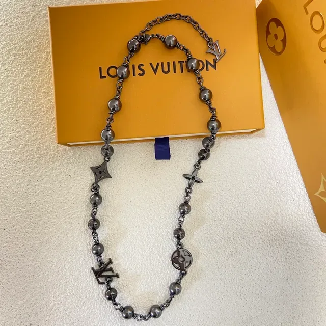 Louis Vuitton Monogram Pearls Silver Black Beaded Chain Charms Necklace 4