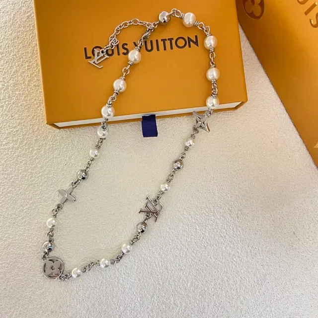 Louis Vuitton Monogram Pearls Silver Black Beaded Chain Charms Necklace 5