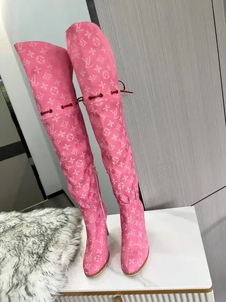 Louis Vuitton Monogram Pink घुटनों से ऊपर की बूट्स 8