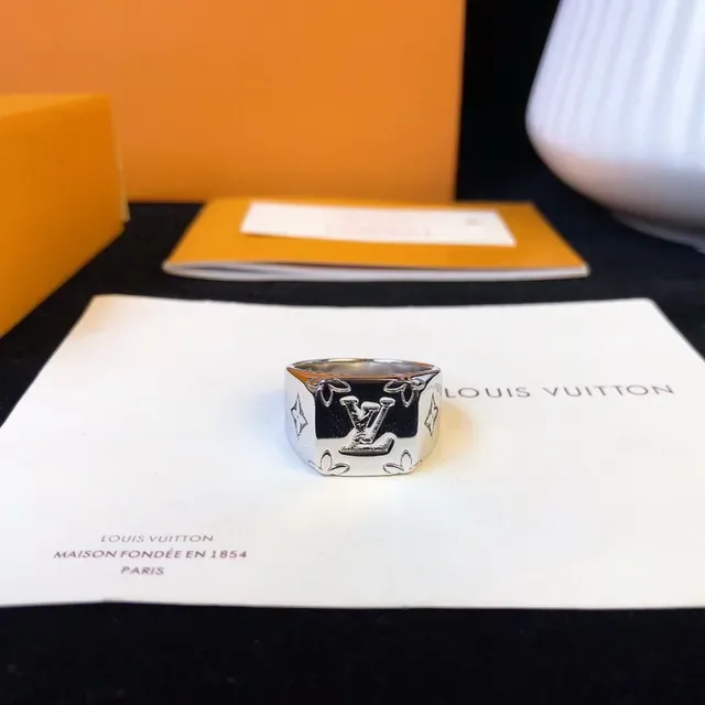 Louis Vuitton Monogram Signet Ring Polished Silver Ring 9