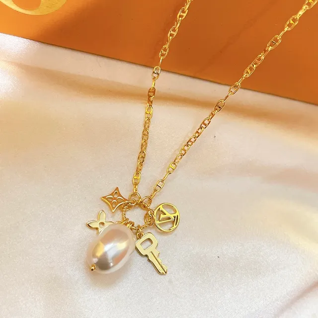 Louis Vuitton Multi-Charm Baroque Pearl Necklace 8