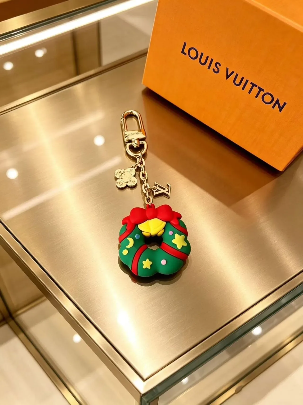 Louis Vuitton Multicolor Gold Resin Holiday Figurines Hardware Phone Accessory 2