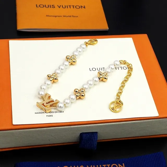 Louis Vuitton Pearl and Gold-Tone Monogram Bracelet 6