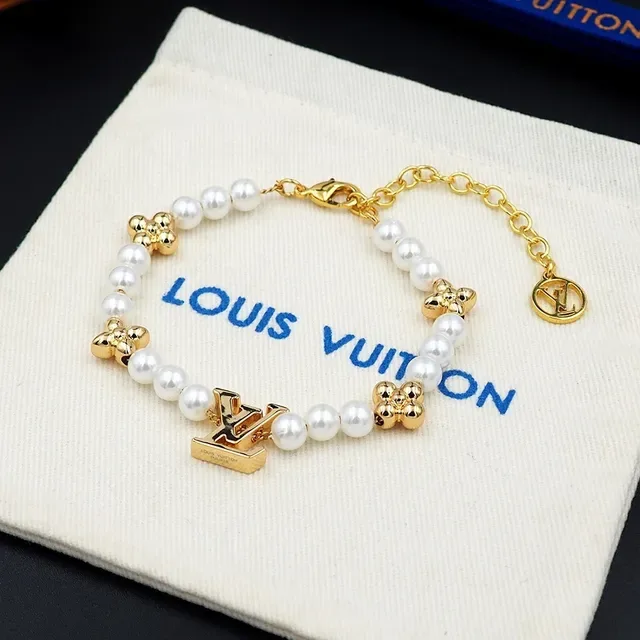 Louis Vuitton Pearl and Gold-Tone Monogram Bracelet 7