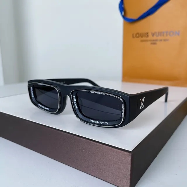 Louis Vuitton Rectangular Blue Acetate Sunglasses 9