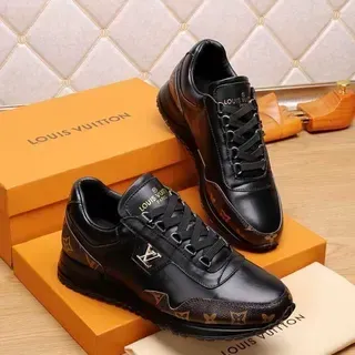 Louis Vuitton Run Away zapatillas lifestyle de cuero negro con Monogram