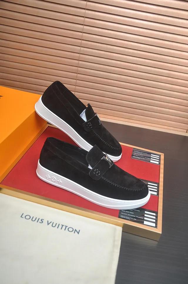 Louis Vuitton Run Away Black White Suede Upper Rubber Sole Loafer 4