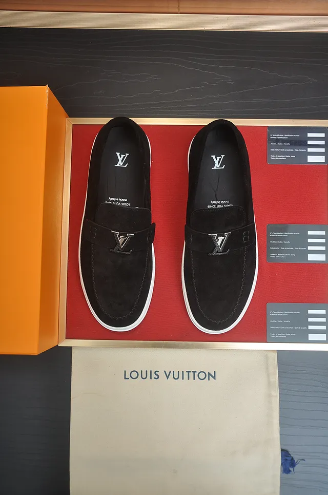 Louis Vuitton Run Away Black White Suede Upper Rubber Sole Loafer 5