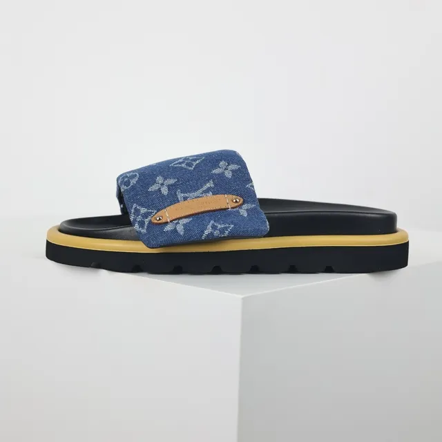 Louis Vuitton Run Away Denim Monogram Slipper 9