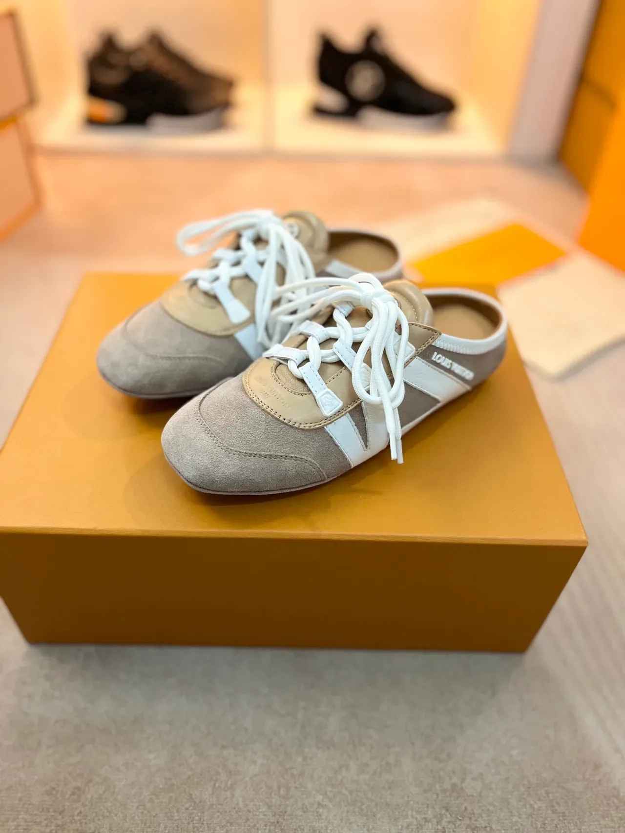 Louis Vuitton Run Away Mule Beige and White Lifestyle Sneakers 4