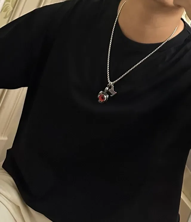 Louis Vuitton Silver Red Curb Chain Integrated LV Monogram Necklace 7