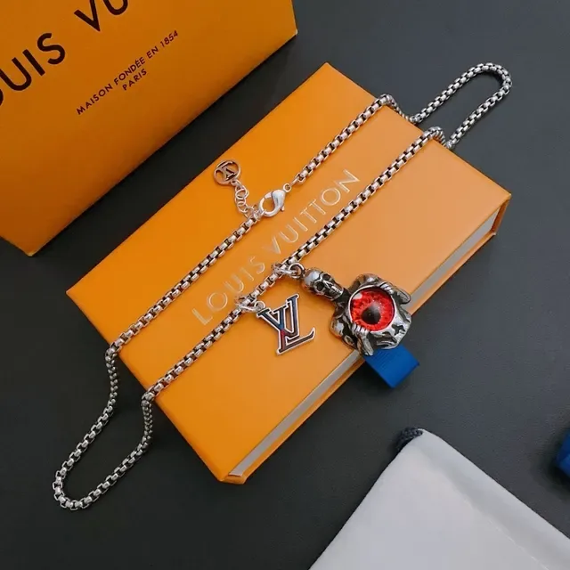 Louis Vuitton Silver Red Curb Chain Integrated LV Monogram Necklace 9