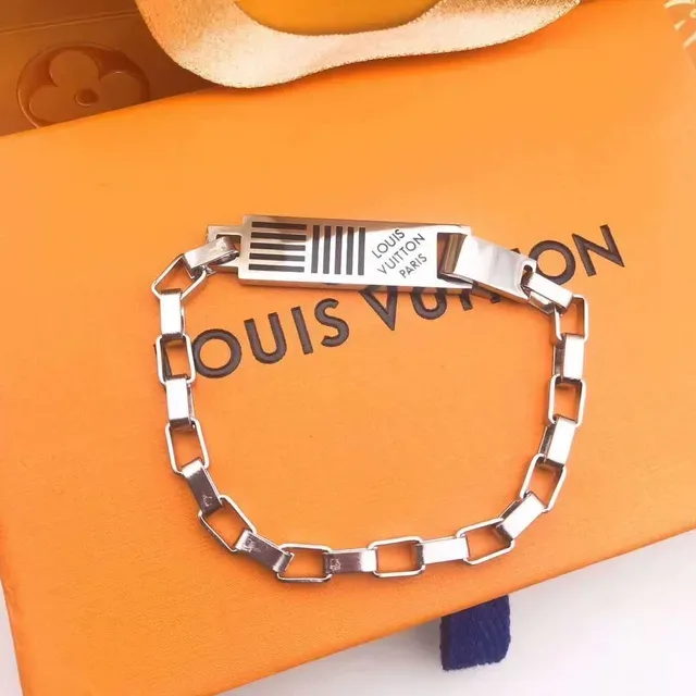 Louis Vuitton Silver-Tone Rectangular Link Chain Bracelet 3