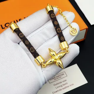 Louis Vuitton pulseira de couro com monograma estrela tom dourado