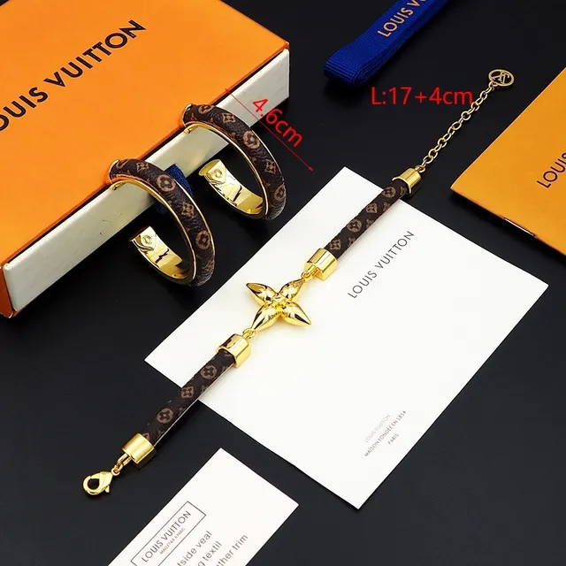 Louis Vuitton Star Monogram Leather Gold-Tone Bracelet 4