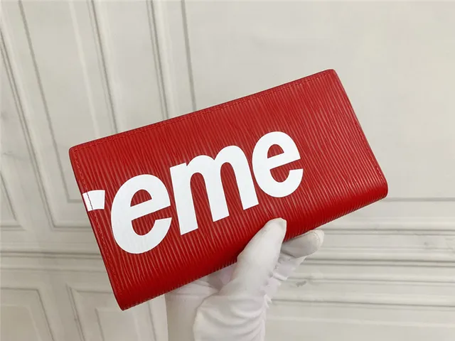 Louis Vuitton Supreme Collaboration Vermelho Branco Epi Couro Textura Logotipo Bold Carteira Longa 16