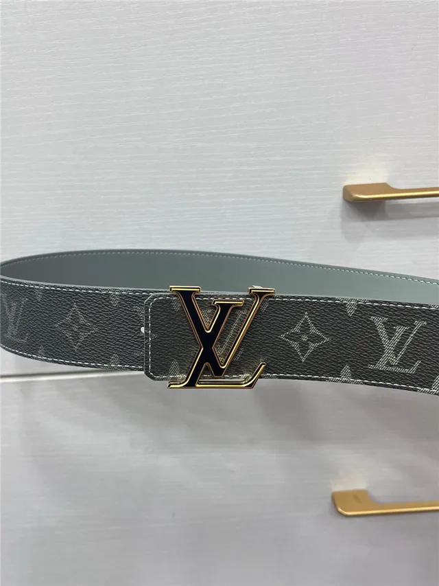 Louis Vuitton Turn-Lock Gray Black Reversible Monogram Canvas Interlocking LV Buckle Leather Belt 10