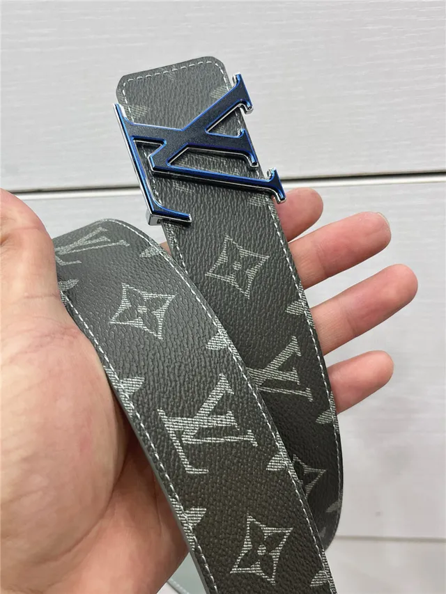 Louis Vuitton Turn-Lock Gray Black Reversible Monogram Canvas Interlocking LV Buckle Leather Belt 18