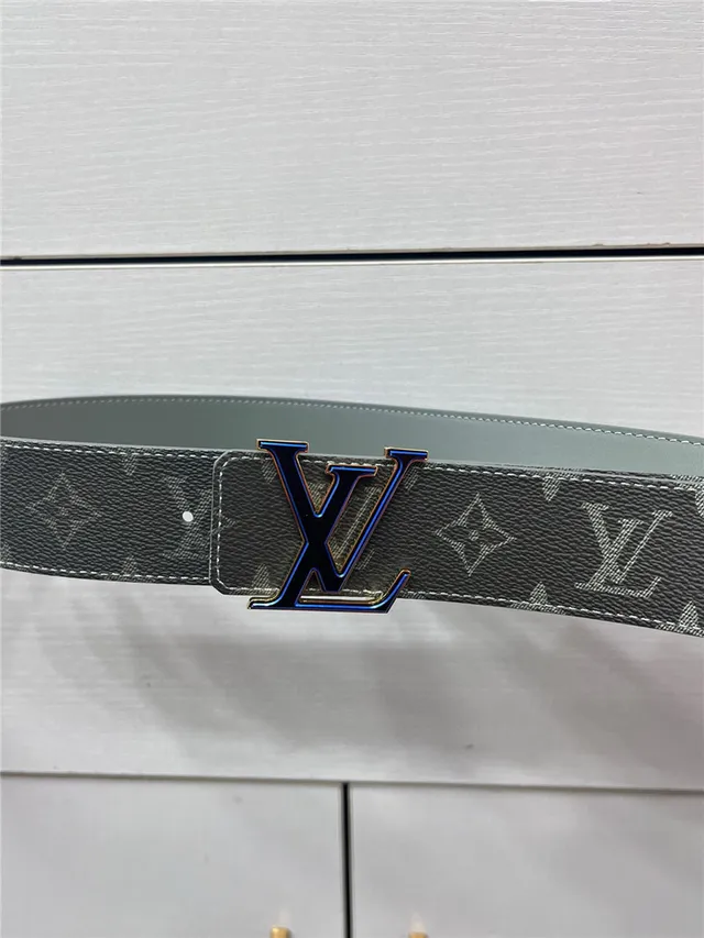 Louis Vuitton Turn-Lock Gray Black Reversible Monogram Canvas Interlocking LV Buckle Leather Belt 22
