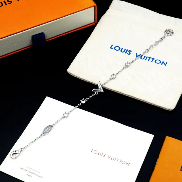 Louis Vuitton V Collection Crystal-Set Silver Chain Bracelet 5
