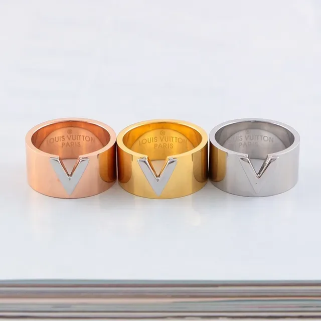Louis Vuitton V Anillo de Oro y Plata Dos Tonos Banda Ancha 3