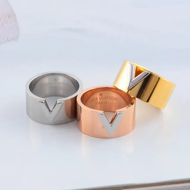 Louis Vuitton V Anillo de Oro y Plata Dos Tonos Banda Ancha 4