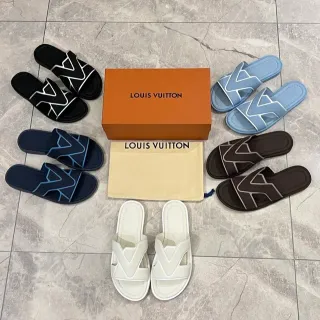 Louis Vuitton V-Strap Slide ब्लैक व्हाइट इंटरलॉकिंग फ्लैट सोल स्लिपर्स