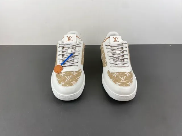 Louis Vuitton White Beige Low-Top Monogram Canvas Lifestyle Sneakers 11