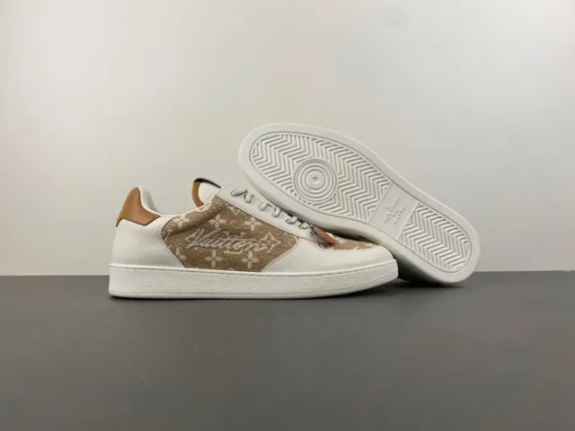 Louis Vuitton White Beige Low-Top Monogram Canvas Lifestyle Sneakers 12