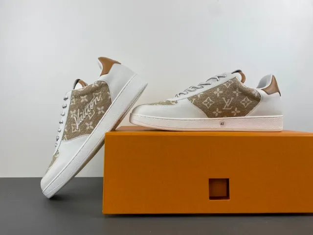 Louis Vuitton White Beige Low-Top Monogram Canvas Lifestyle Sneakers 14