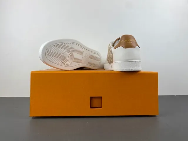 Louis Vuitton White Beige Low-Top Monogram Canvas Lifestyle Sneakers 16
