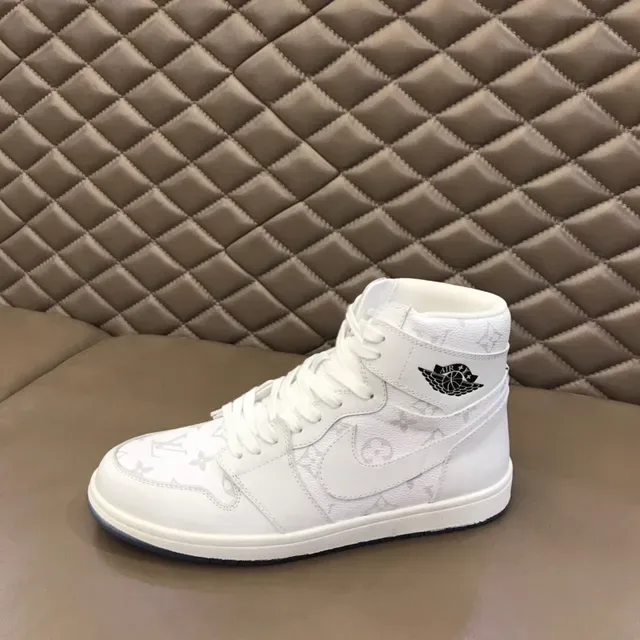 Louis Vuitton Tênis Lifestyle Branco e Azul de Topo Alto com Estampa Monograma 5